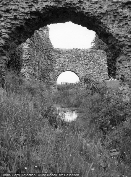 Photo of Lochmaben, Lochmaben Castle 1963