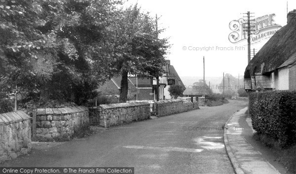 Photo of Lockeridge, The Village c.1955