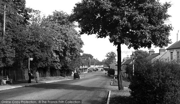 Photo of Locksbottom, The Village c.1955