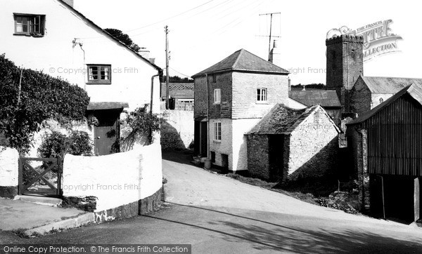 Photo of Loddiswell, The Village c.1960
