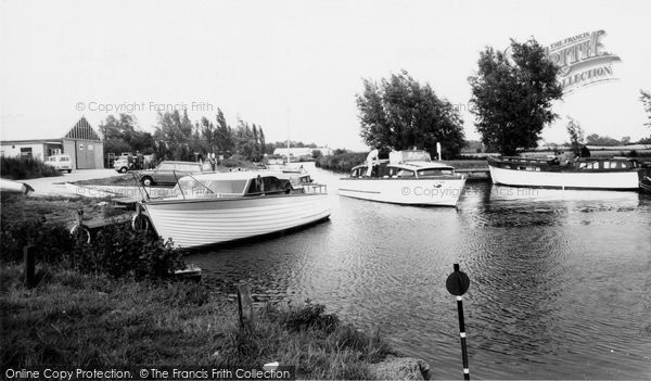 Photo of Loddon, Yacht Basin c.1968
