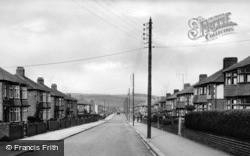Coronation Road c.1960, Loftus