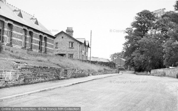 Photo of Londesborough, The Village c.1960