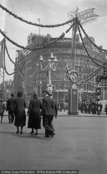 Photo of London, 1938