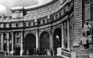 Admiralty Arch c.1949, London