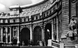 Admiralty Arch c.1949, London