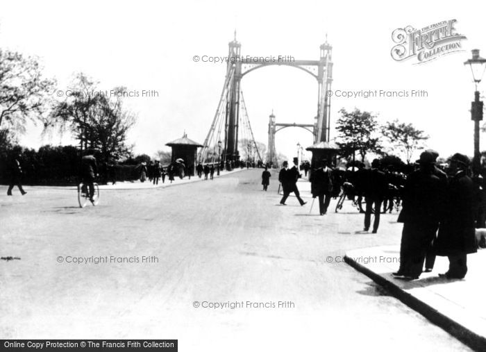 Photo of London, Albert Bridge c.1900