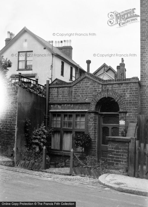 Photo of London, Bay Tree Studio c.1939