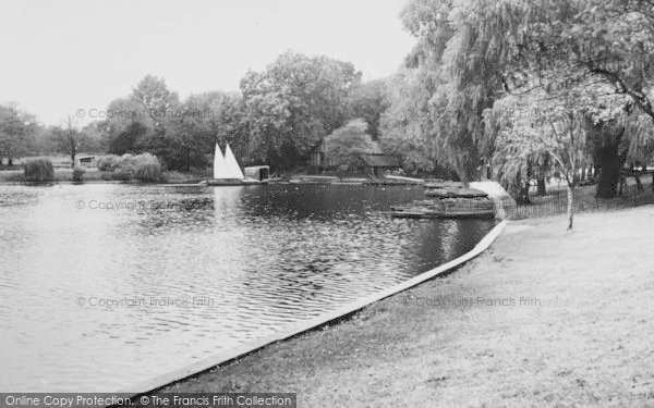 Photo of London, Boating Lake, Regent's Park c.1965