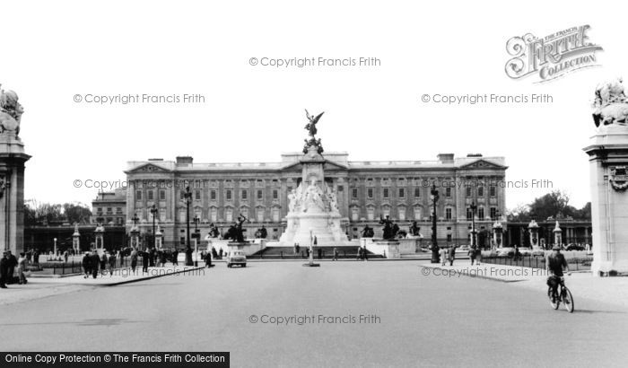 Photo of London, Buckingham Palace And The Mall c.1955