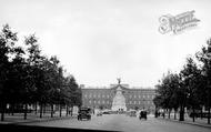 Buckingham Palace c.1935, London