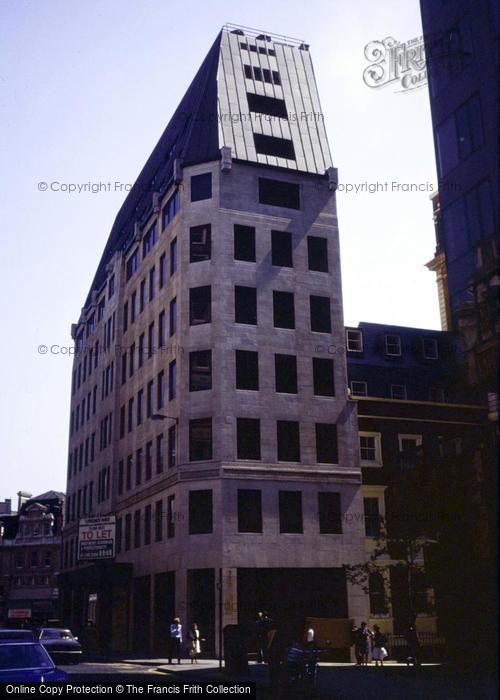 Photo of London, Building In The City 1980