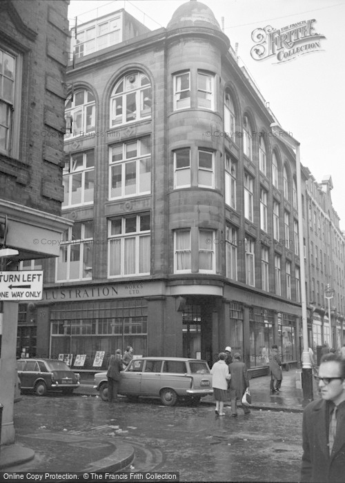 Photo of London, Building In Wardour Street 1964
