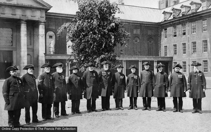 Photo of London, Chelsea Pensioners On Oak Apple Day c.1898