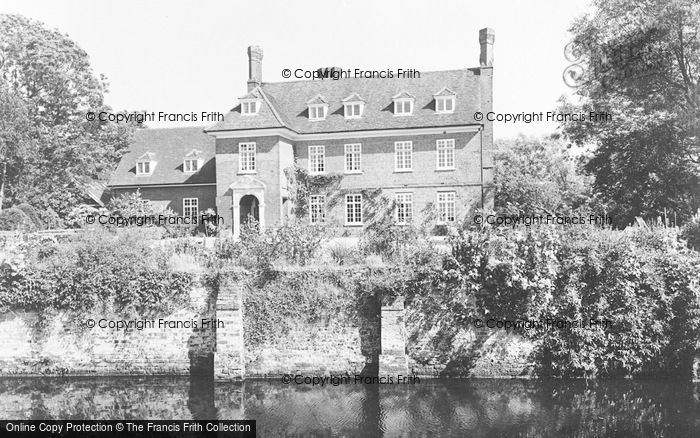 Photo of London Colney, Salisbury Hall c.1955
