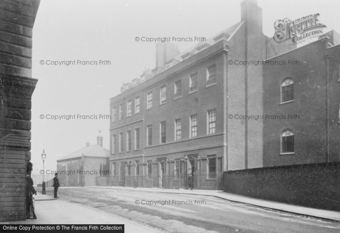 Photo of London, Downing Street c.1890