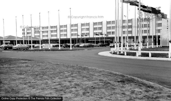 Photo of London, Fortes Airport Hotel c.1965