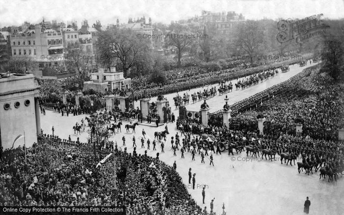 Photo of London, Funeral Procession Of King Edward Vii, Marble Arch 1910