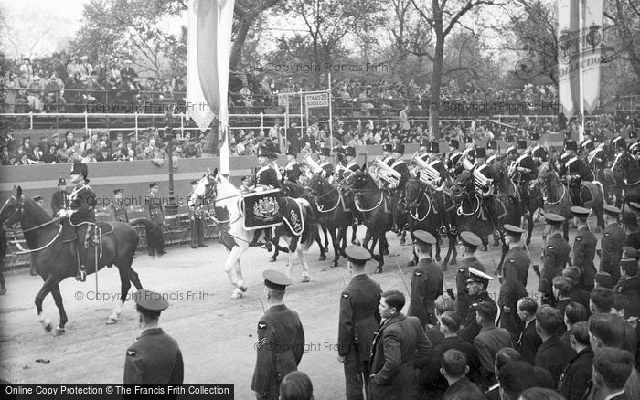 Photo of London, George VI Coronation, Military Parade 1937