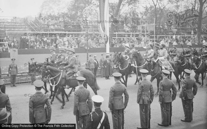 Photo of London, George VI Coronation, Military Parade 1937