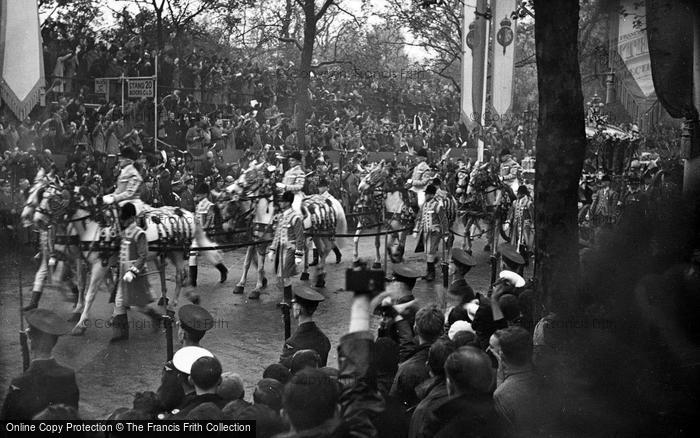 Photo of London, George VI Coronation, The Parade 1937