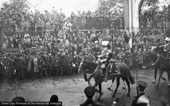 Photo of London, George VI Coronation, The Parade 1937