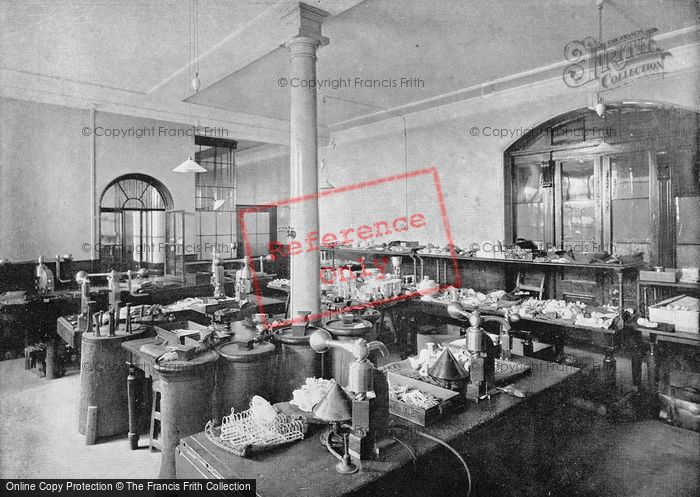Photo of London, Goldsmith's Hall, The Assay Department c.1895