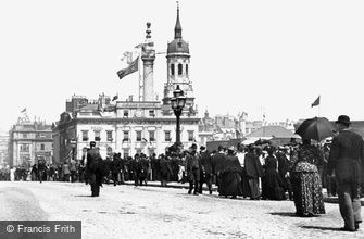 London, Great Fire of London Monument, St Magnus's Church and Adelaide House from London Bridge 1890