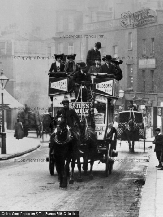 Photo of London, Horsedrawn Carriage 1906 - Francis Frith