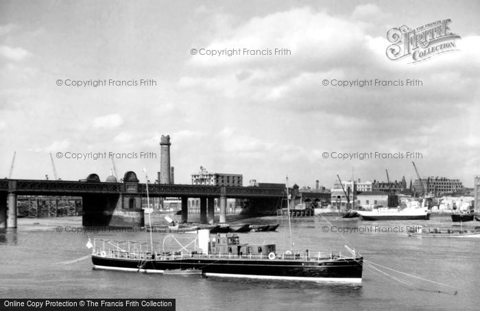 Photo of London, Hungerford Bridge c.1950
