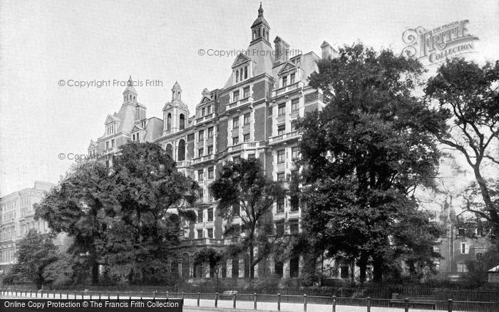 Photo of London, Hyde Park Court c.1895