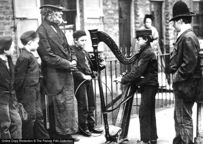 Photo of London, Italian Street Musicians 1877