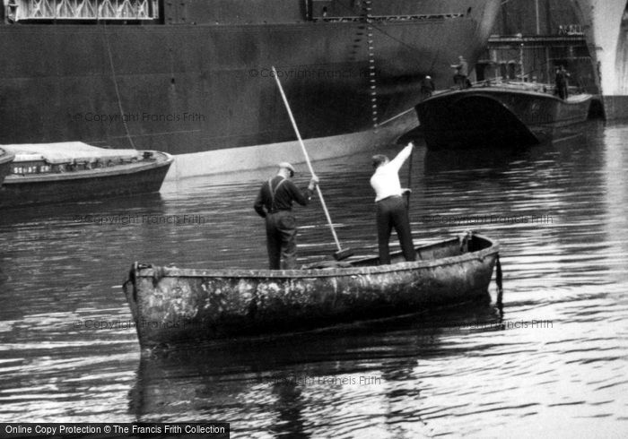 Photo of London, King George V Docks c.1965