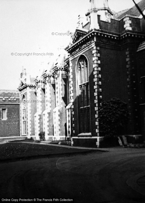 Photo of London, Lambeth Palace c.1950