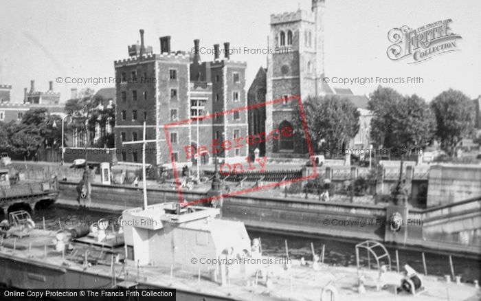 Photo of London, Lambeth Palace From The River c.1950