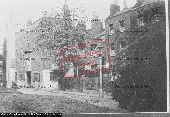 Photo of London, Layton's Grove 1898