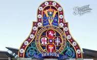 Chatham & Dover Railway 'logo', Blackfriars Bridge, South Bank 2015, London