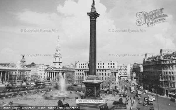 Photo of London, Nelson's Column c.1960