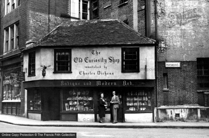 Photo of London, Old Curiosity Shop c.1950