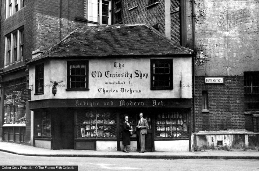 London, Old Curiosity Shop c1950