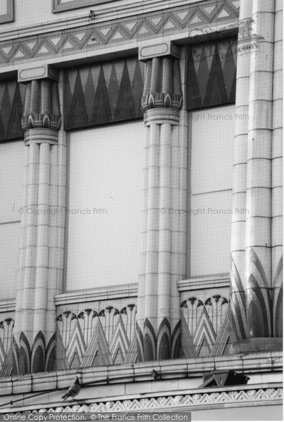 Photo of London, Papyrus Column On The Carlton Cinema, Islington 2004