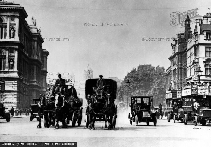 Photo of London, Parliament Street 1910