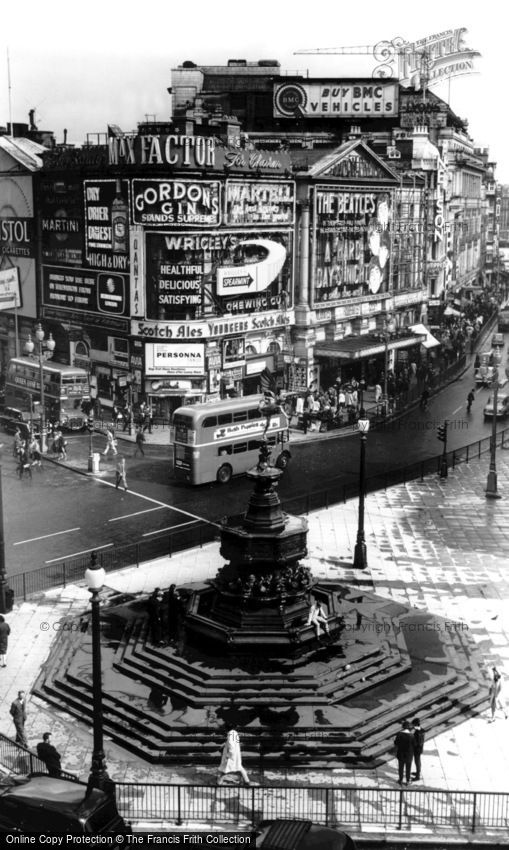 London, Piccadilly Circus c1964