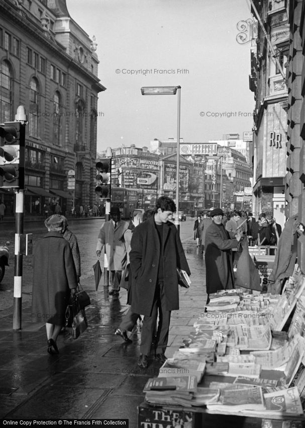 London, Piccadilly looking towards Piccadilly Circus 1964