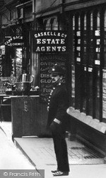 Policeman 1906, London