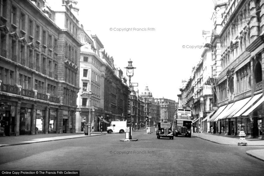 London, Regent Street c1950