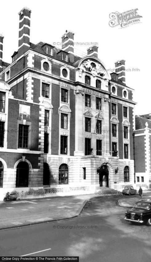 London, Royal Academy of Music c1965