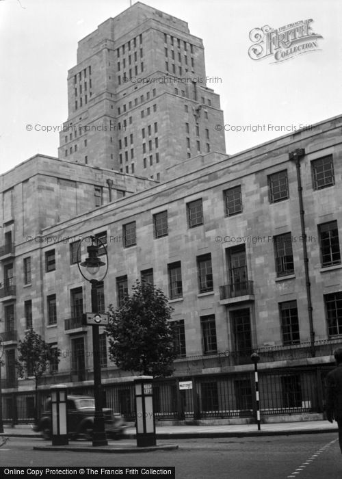 Photo of London, Senate House c.1939