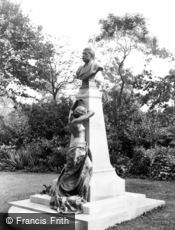 London, Sir Arthur Sullivan's Monument c1905