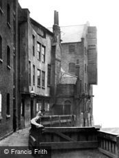 London, Southwark, St Mary Overie Dock c1875